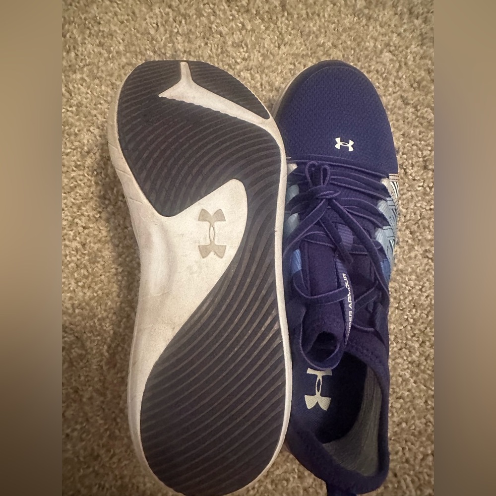 Under Armour boys 7y blue excellent condition very comfortable